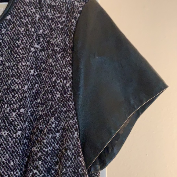 Michael Kor’s Back zipped dress - Picture 5 of 9